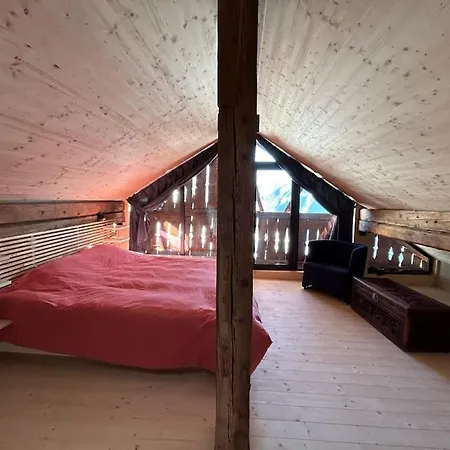 Bijoux In The Swiss Mountains Vna