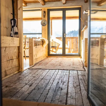 Bijoux In The Swiss Mountains * Vna