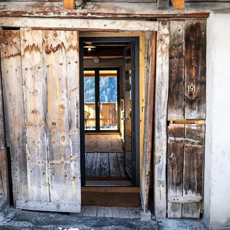 Bijoux In The Swiss Mountains Chalet *