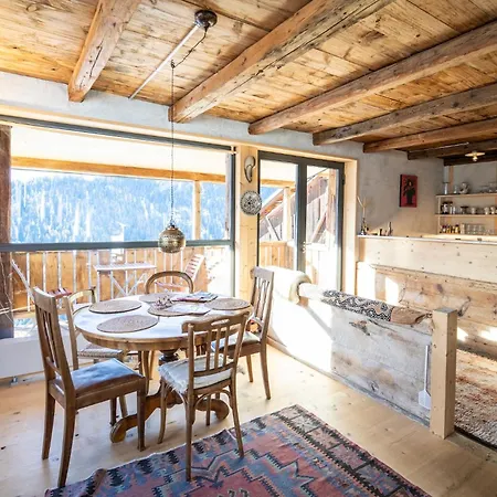 Bijoux In The Swiss Mountains * Vna