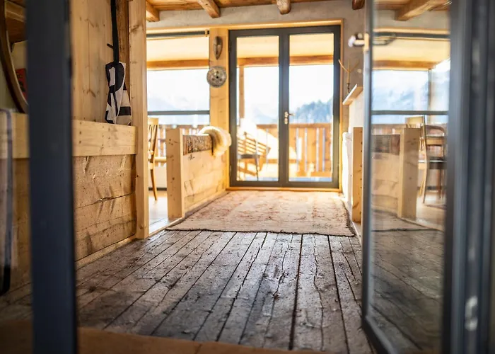 Bijoux In The Swiss Mountains * Vna