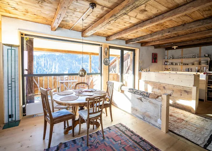 Bijoux In The Swiss Mountains * Vna