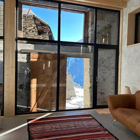 Bijoux In The Swiss Mountains Vna